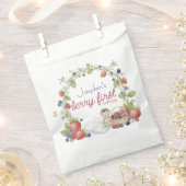 Berry First Birthday Party フェイバーバッグ (クリップ留めされた状態)