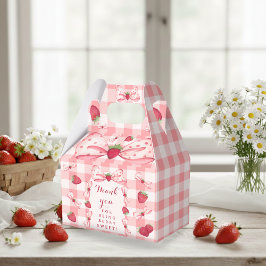 Berry First Birthday Red Gingham Bows Square フェイバーボックス