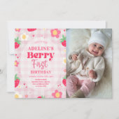 Berry First Cute 1st Birthday Strawberry Photo 招待状 (正面)