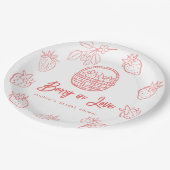 Berry in Love Hand-drawn Strawberry Bridal Shower ペーパープレート (アングル)