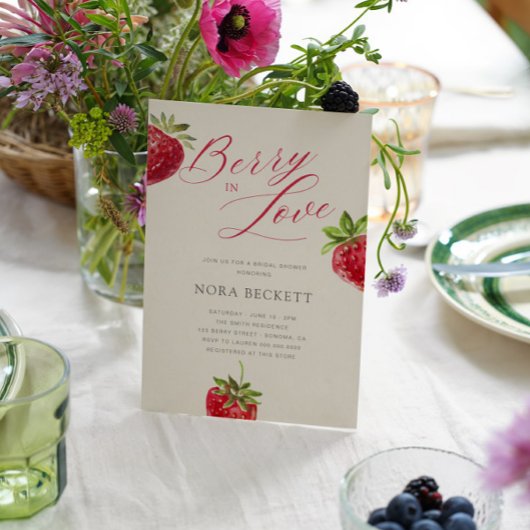 Berry in Love Watercolor Strawberry Bridal Shower 招待状