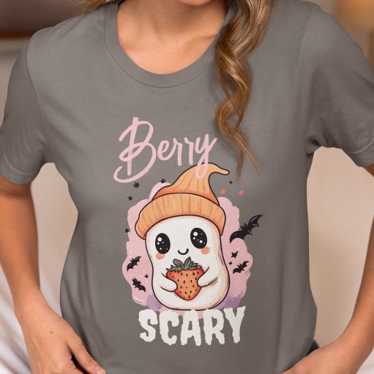 Berry Scary Cute Ghost with Strawberry トライブレンドＴシャツ