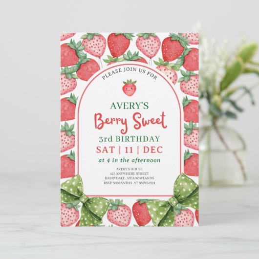 Berry Sweet 3rd Birthday Strawberry Invitation 招待状 (スタンド正面)