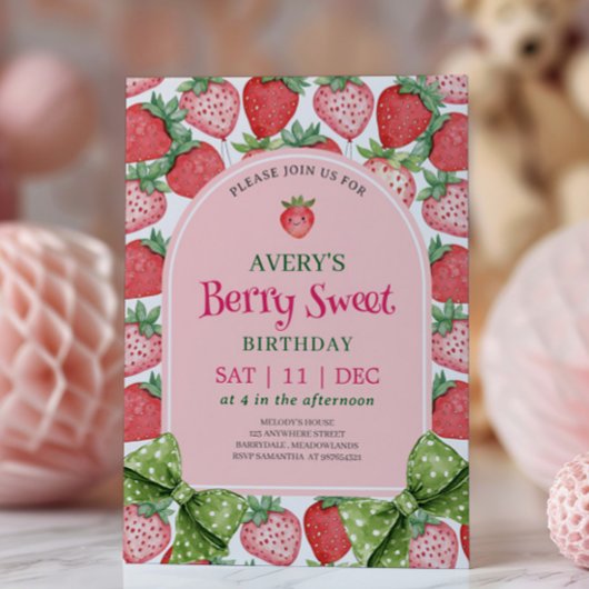 Berry Sweet Birthday Party Strawberry Birthday  招待状