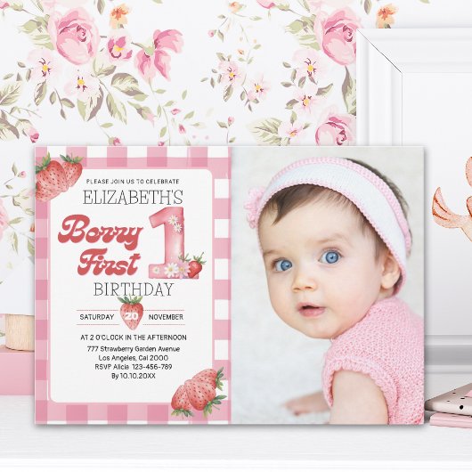 Berry Sweet First Birthday Photo – Straberry party 招待状