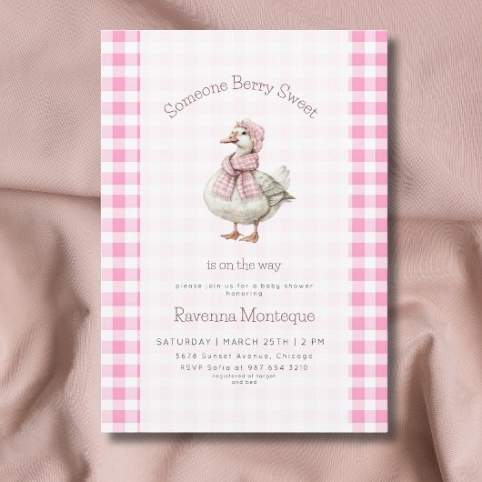 Berry Sweet Pink Gingham Cute Goose Baby Shower  招待状