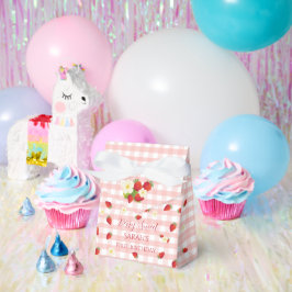 Berry Sweet Strawberry 1st Birthday Party Gift  フェイバーボックス