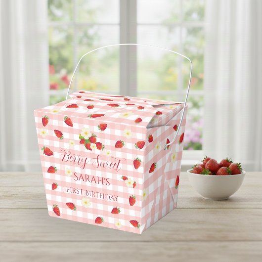 Berry Sweet Strawberry 1st Birthday Party Gift  フェイバーボックス