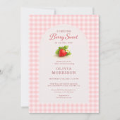Berry Sweet Strawberry Gingham Photo Baby Shower 招待状 (正面)