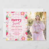 Berry Sweet Summer Strawberry Baby Shower Photo 招待状 (正面)