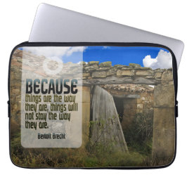 Bertolt Brecht感動的引用文「変更」 ラップトップスリーブ