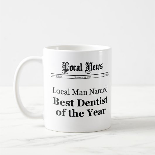Best Dentist of The Year Newspaper Style Mug - Men コーヒーマグカップ (左)