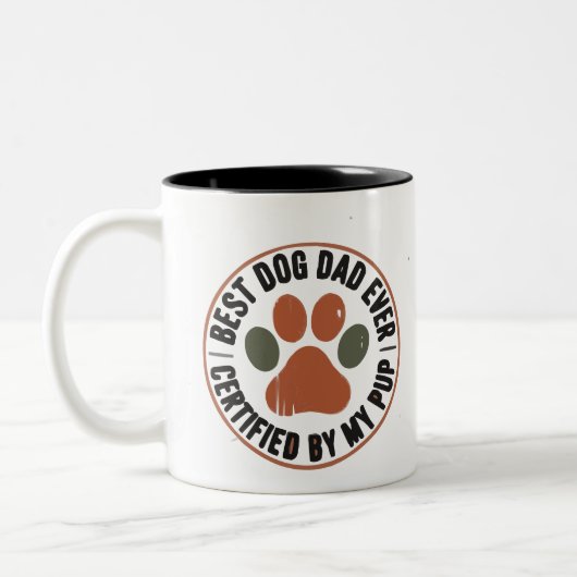 Best Dog Dad Ever Badge Mug – Certified by My Pup ツートーンマグカップ (左)