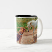 Best Dog Mom Ever ツートーンマグカップ (正面右)