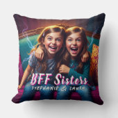 Best Friends Twin Sisters Funny  クッション (正面)