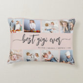 Best Gigi Ever 8 Photo Collage Blush Pink アクセントクッション (裏面)