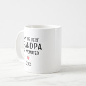 Best Grandpa Get Promoted – Personalized Year コーヒーマグカップ (正面左)