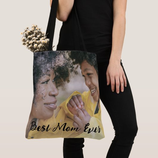 Best Mom Ever Personalized Kids Names Two Photos  トートバッグ (クローズアップ)