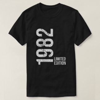 Best of 1982 Celebrating 44 Years of Character Tシャツ