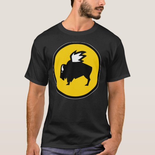 BEST SELLING -Buffalo Wild Wings   MERCHANDISE  Es Tシャツ (正面)