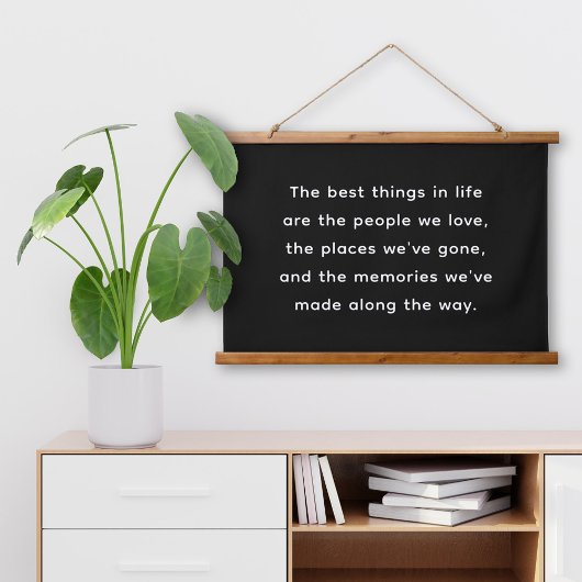 Best Things in Life Black Quote Landscape 吊り下げ型タペストリー