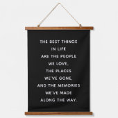 Best Things in Life Black Quote Wall Art 吊り下げ型タペストリー (正面)