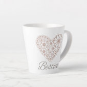 Besties Floral Heart Friendship Gift カフェラテマグ (右アングル)