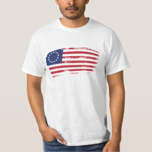 Betsy Rossの米国旗 愛国心が強い1776年 Tシャツ