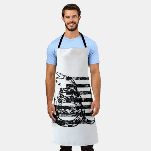 Betsy Ross American Flag and Snake エプロン (着用した状態)