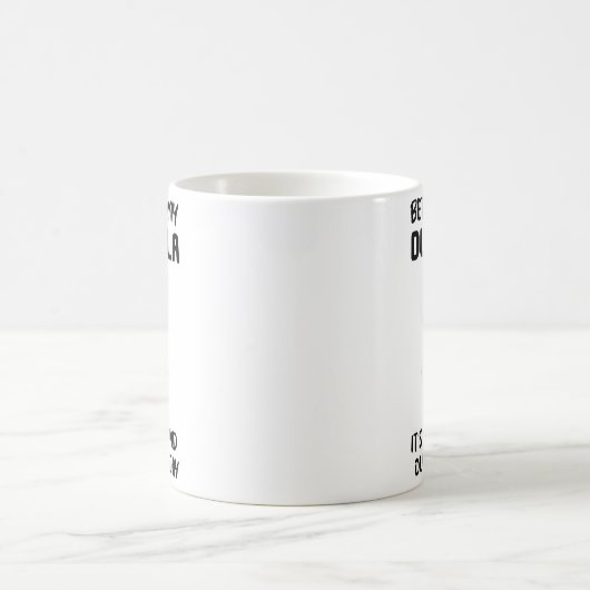 Better Grab My Dumbrella It’s Really Stud Out Ther コーヒーマグカップ (中央)