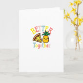 Better Together Pineapple Pizza Funny Couple Kawai カード (黄色い花)