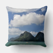 Between beach and hills, the beauty of El Nido クッション (正面)