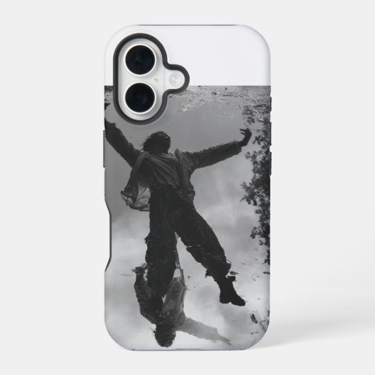 Between Two Worlds-01 iPhone 16ケース (裏面)