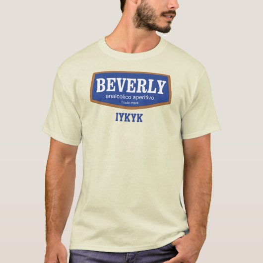 Beverly IYKYK Men Tシャツ (正面)