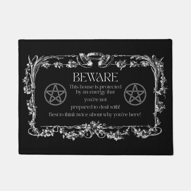 Beware Witch Protection Rug Upright Pentacle ドアマット (正面)