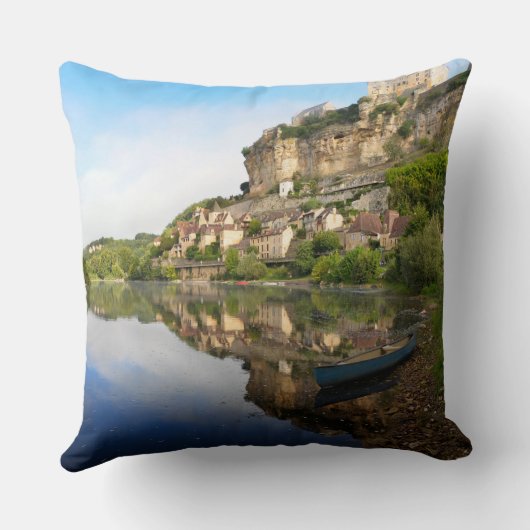 BeynacとCazenacそしてドルドーニュ県の川の枕 クッション (裏面)