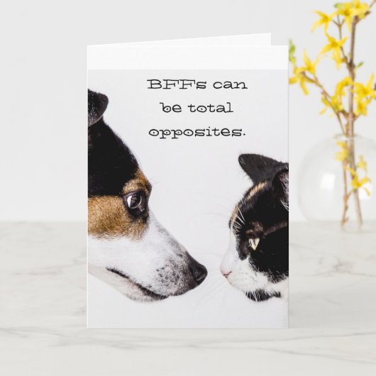 BFFの対面猫と犬のグリーティングカード カード (黄色い花)