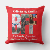 BFF Photo Collage Throw Pillow – Gift for Friend クッション (正面)