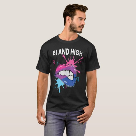 Bi And High Bisexual Rainbow Pride March Bisexuali Tシャツ (正面フル)
