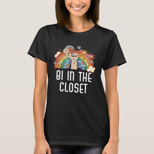 Bi In The Closet Bisexual Rainbow Pride Bisexualit Tシャツ (正面)
