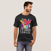 Bi In Winter Is A Bi cicle Bisexual Rainbow Pride Tシャツ (正面フル)