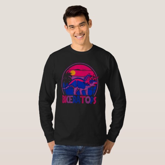 Biceratops Bisexual Ceratops Dinosaur LGBT Pride M Tシャツ (正面フル)