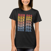 Bien Hoa City Groovy Retro Tシャツ (正面)