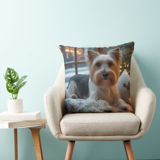 Biewer Terrier With Christmas Lights Holiday クッション (椅子)