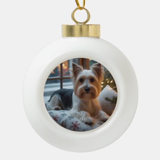 Biewer Terrier With Christmas Lights Holiday セラミックボールオーナメント (正面)