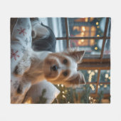 Biewer Terrier With Christmas Lights Holiday フリースブランケット (正面(横))
