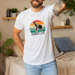 Big Bernese Love: Retro Circle Tee for Dog Enthusi Tシャツ