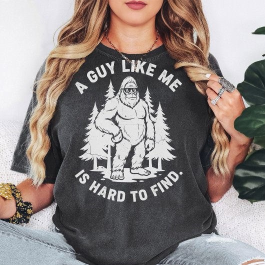 Big Foot Graphic Design With Sunglasses Tシャツ