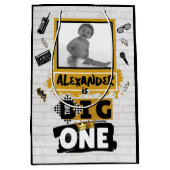 Big ONE Retro 90's Hip Hop 1st Birthday Photo ミディアムペーパーバッグ (正面)