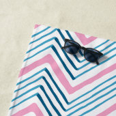 Big Zag Chevron in Pink and Aqua ビーチタオル (インサイチュ)